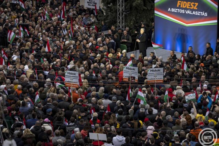 Magyarországra leselkedő veszélyekről beszélt Orbán Viktor