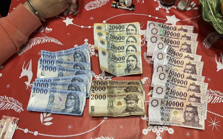 TOVÁBB BŐVÜLT AZ ELKÖVETŐI KÖR